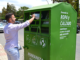 Menos contenedores de ropa usada para preservar la sostenibilidad de Humana-img2