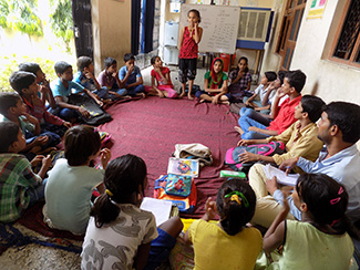 Kadam Step-Up, educant nens i nenes sense escolaritzar a l'Índia-img2