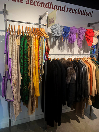 Humana abre en Barcelona su primera tienda exclusivamente vintage -img2