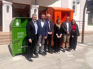 Humana, en una prueba piloto de recogida de ropa usada en Rubí, liderada por Re-viste-img2