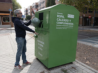 Humana participa en un proyecto europeo de depósito y devolución de textiles usados-img1