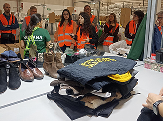Re-viste y la alcaldesa de Lozoyuela visitan nuestra planta de Leganés-img3